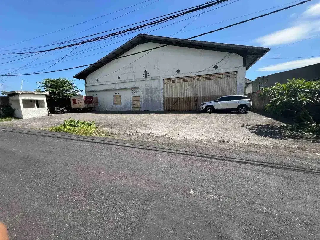 Dijual Murah Tanah Bonus Gudang Dikawasan , Jl Nakula - Seminyak, Kuta - Image 7 of 10