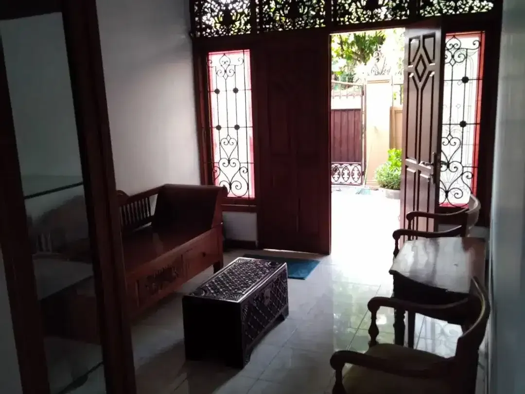Disewakan Rumah 4 Kamar Tidur di Renon  - Denpasar Selatan - Image 4 of 7
