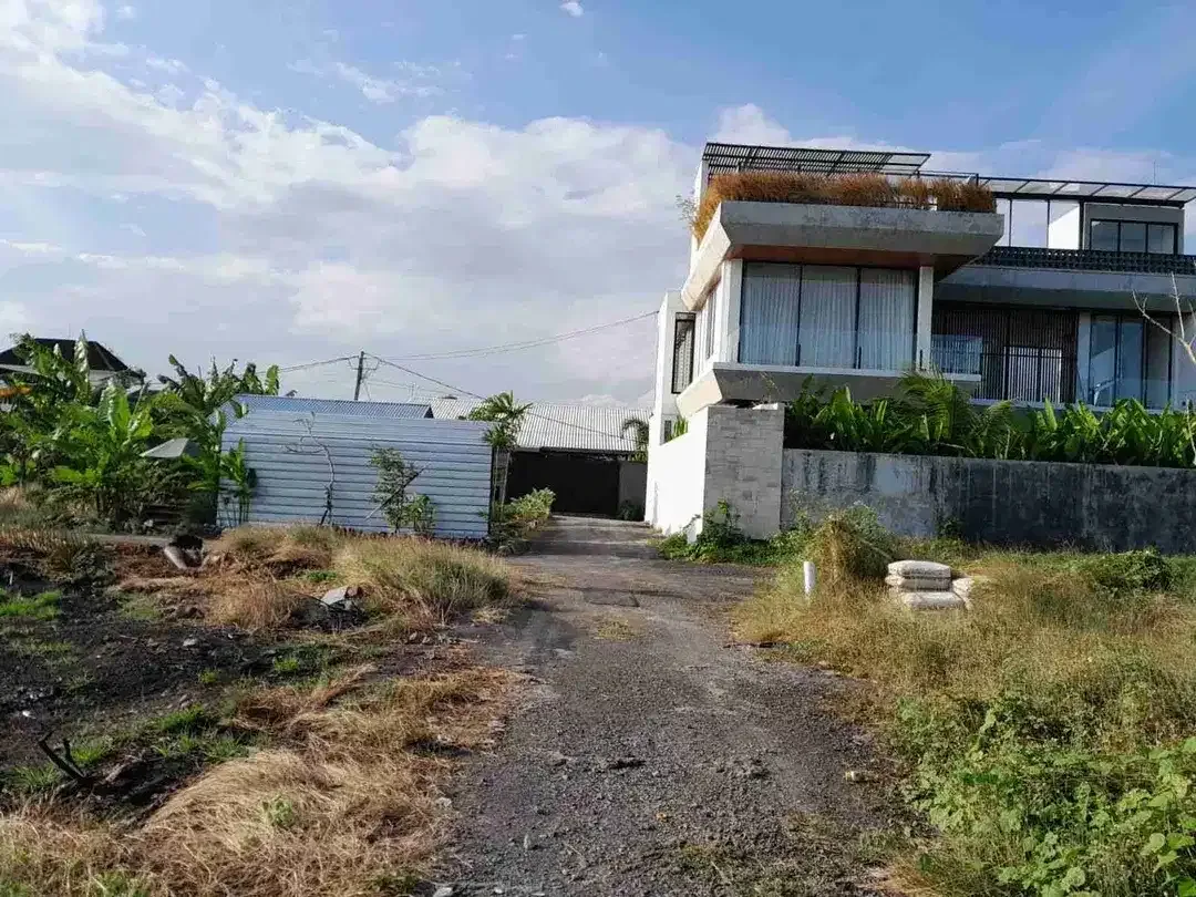 Jual Tanah Luas 1.4are/140m² Zona Pink Lokasi Jl Gungung Salak Kerobokan area Investasi dekat pantai. wd - Image 2 of 8