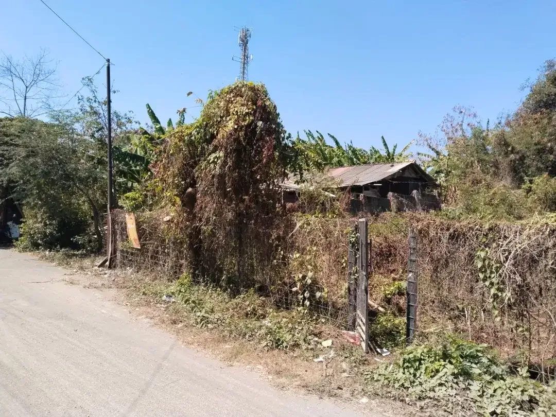 Dijual Tanah Komersil Lingkungan Ramai dan Strategis Cocok Dibuat Kos atau Tempat Komersil Lainnya - Image 3 of 10