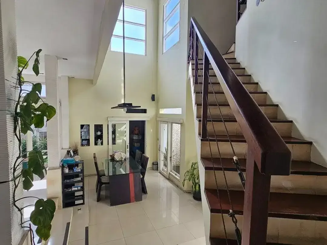 Tropical Modern Villa For Sale, in Mumbul Benoa - Image 7 of 7