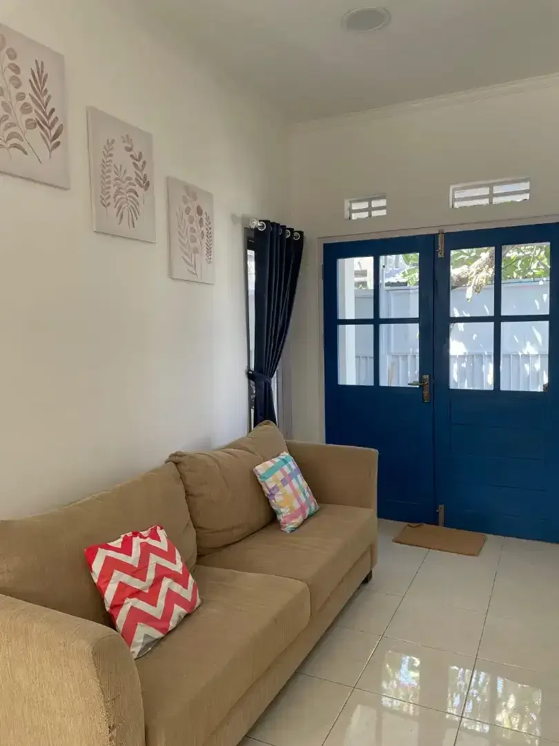 10 YEAR LEASEHOLD SEMI VILLA 2BR NEAR BERAWA - FULLY FURNISHED - Image 2 of 10
