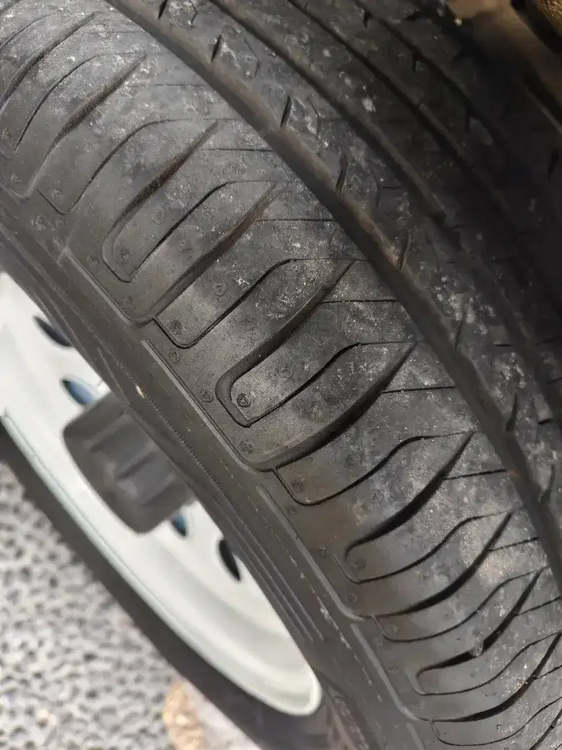 Ban 205/65 r15 seperti baru - Image 3 of 4