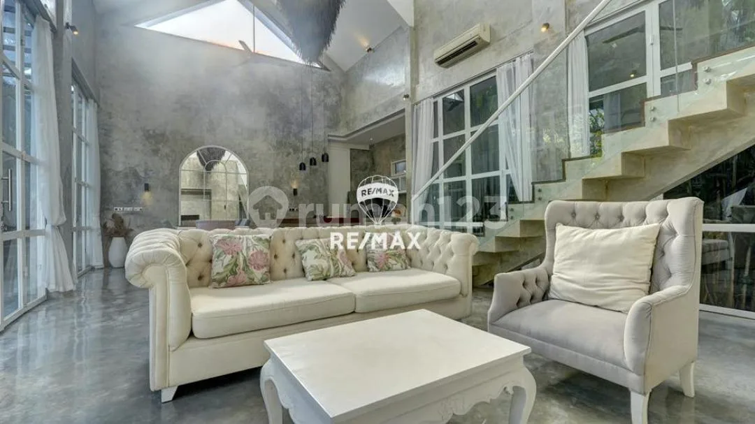 Dijual & Disewakan 4Br Villa Modern di Umalas, Bali - Image 2 of 4