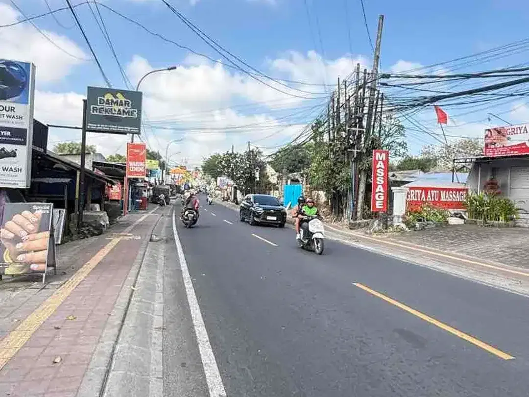 DIJUAL TANAH KOMERSIAL STRATEGIS – SEBELAH SIDEWALK JIMBARAN, BALI - Image 1 of 10