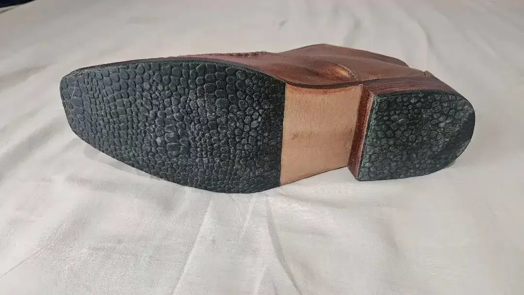 Dijual sepatu kulit asli warna coklat - Image 2 of 4