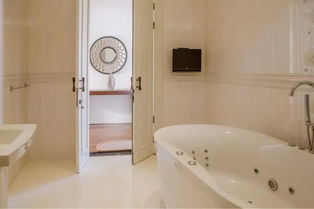 VILLA LUXURY FULLY FURNISHED DEKAT PANTAI LOKASI BEST PECATU RESORT - Image 4 of 10