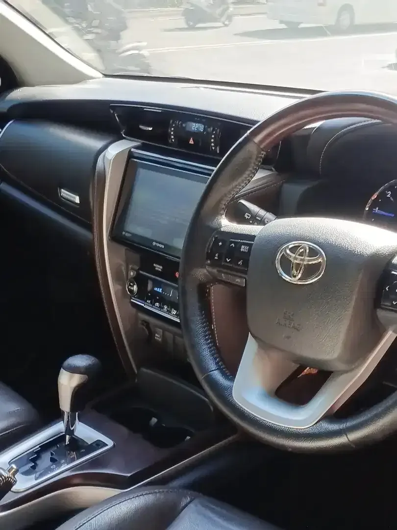 FORTUNER VRZ DISEL LOW KM FULL ORISINIL SIAP PAKAI - Image 10 of 10
