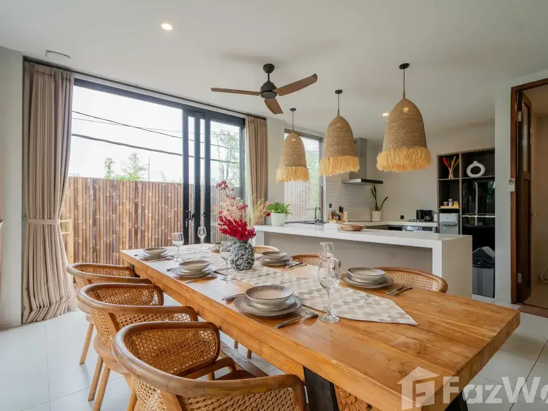 4 Bedroom Villa for sale in Batu Bolong, Bali - Image 4 of 10