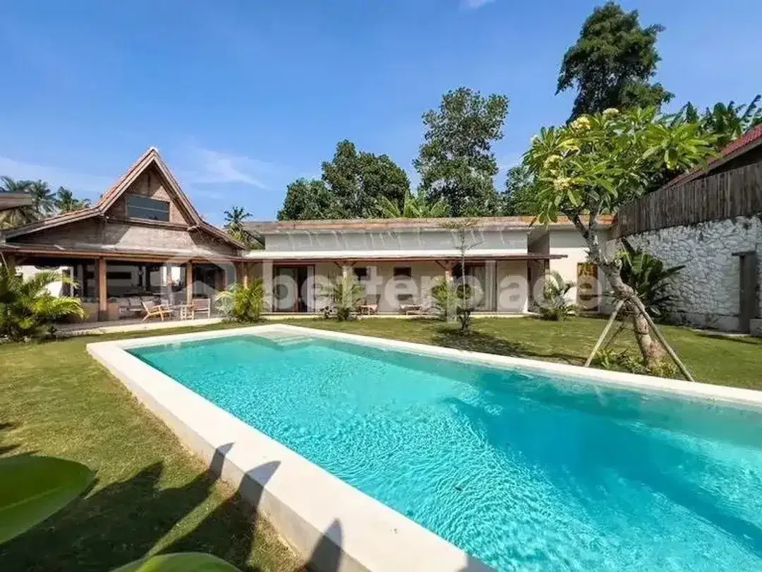 Stunning 3 Bedroom Villa in Kedungung, A Few Minutes to the Beach - Image 1 of 10