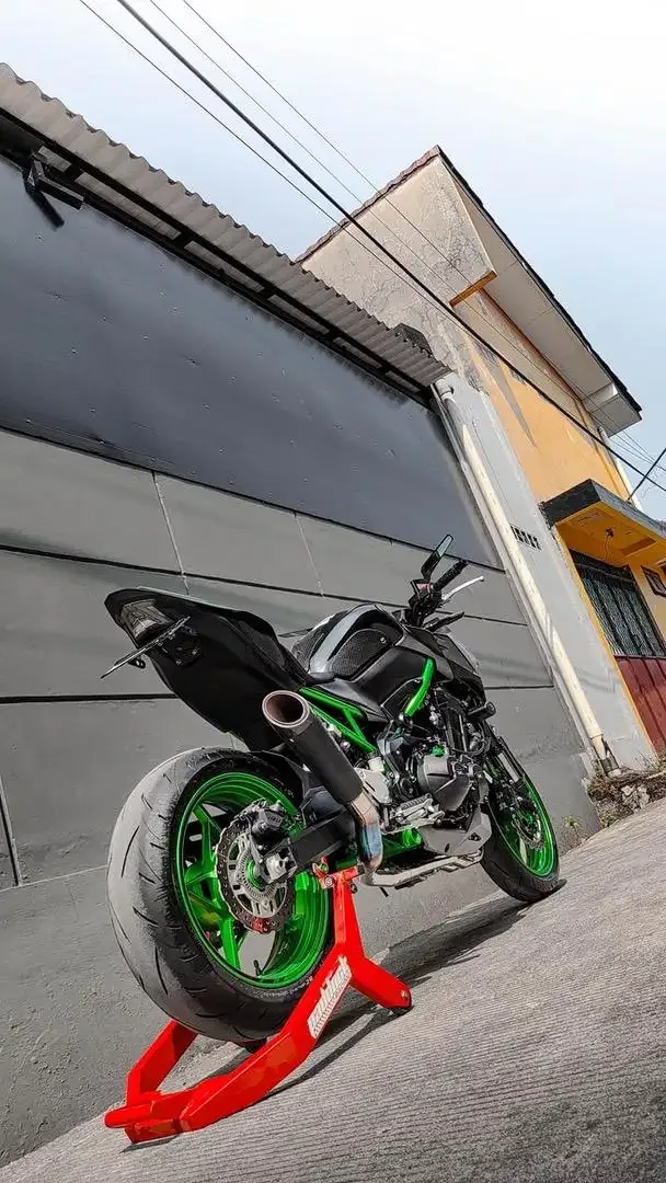 Kawasaki Z900 ABS tahun 2024 Very Low Odo Mulus TT FP Like New - Image 10 of 10