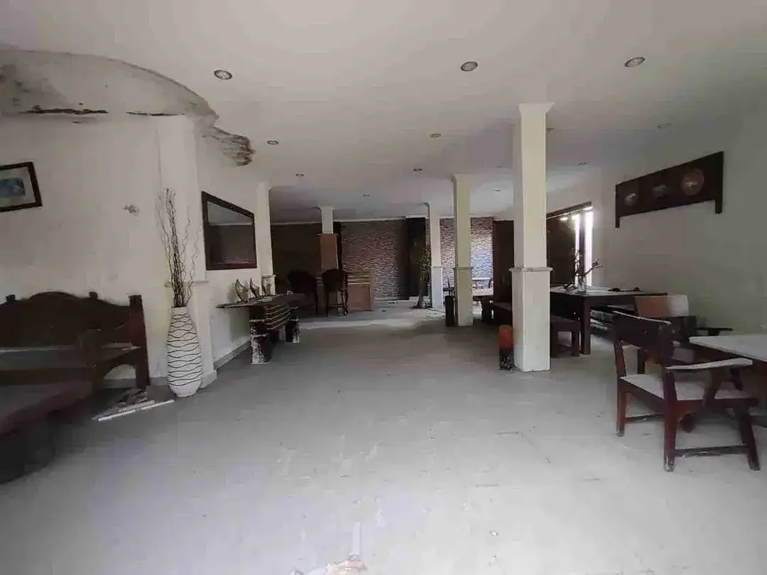 Di Jual Rumah 2 Lantai Kawasan Premium
Graha Liva Kertalangu, Desa Batubulan, Kec. Sukawati, Kab. Gianyar, Provinsi Bali - Image 6 of 10