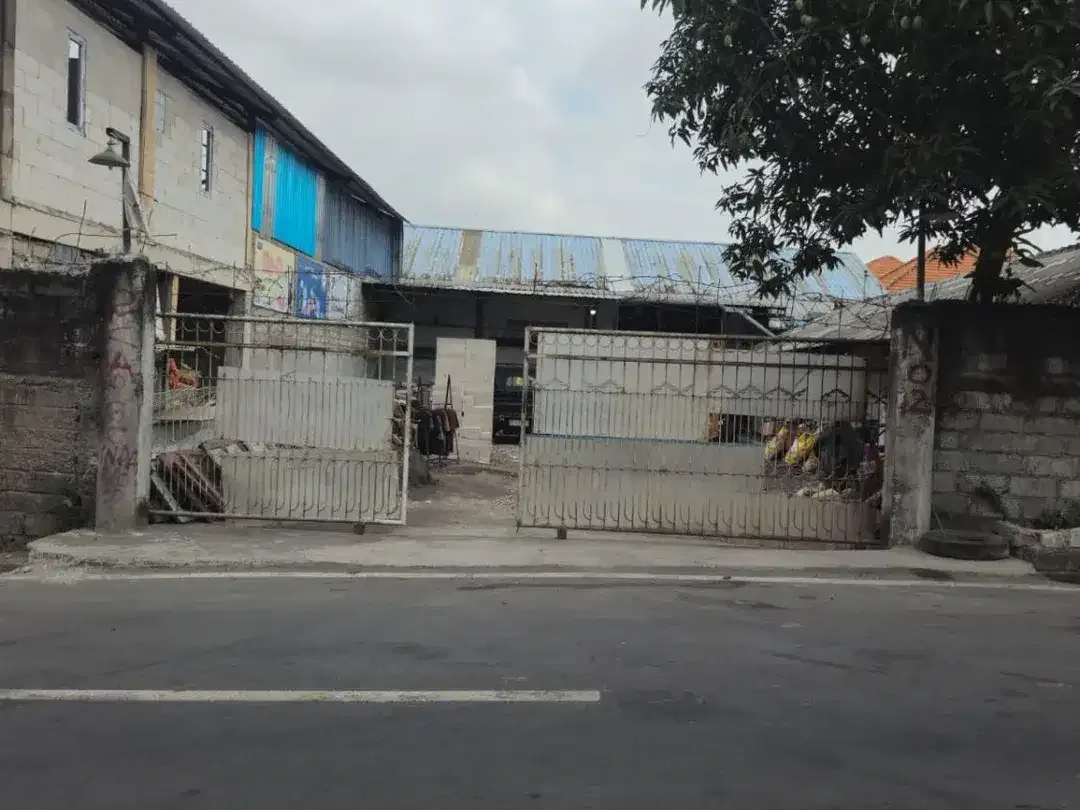 tanah 916 m² + bangunan gudang di lokasi premium cargo denpasar utara, cocok untuk gudang, kantor, dan tempat usaha - Image 2 of 6