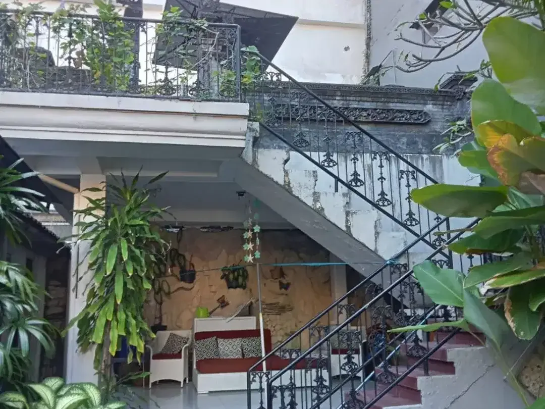 DIJUAL VILLA WITH POOL NON FURNISHED SANUR AREA - Image 1 of 10