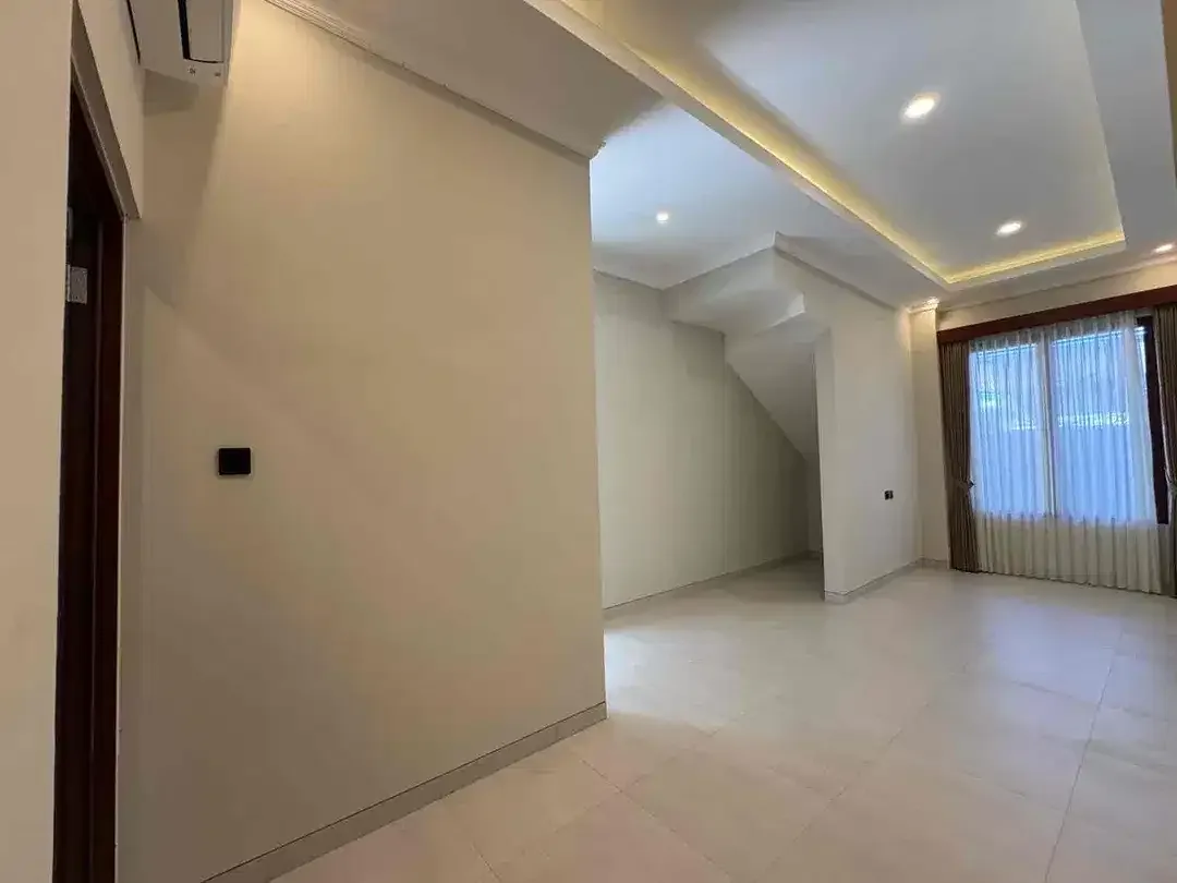 Disewakan Brand New Villa View Sawah Di Jalan Tukad Bilok Sanur - Image 3 of 10