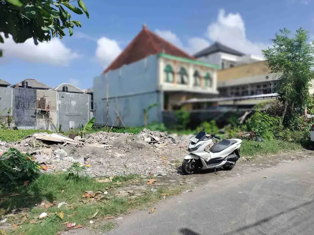 TANAH PURA DEMAK BEBAS BANJIR COCOK UNTUK GUDANG
JUAL TANAH PREMIUM
PURA DEMAK BARAT ( JALAN LABAK)
DENPASAR BALI - Image 2 of 8