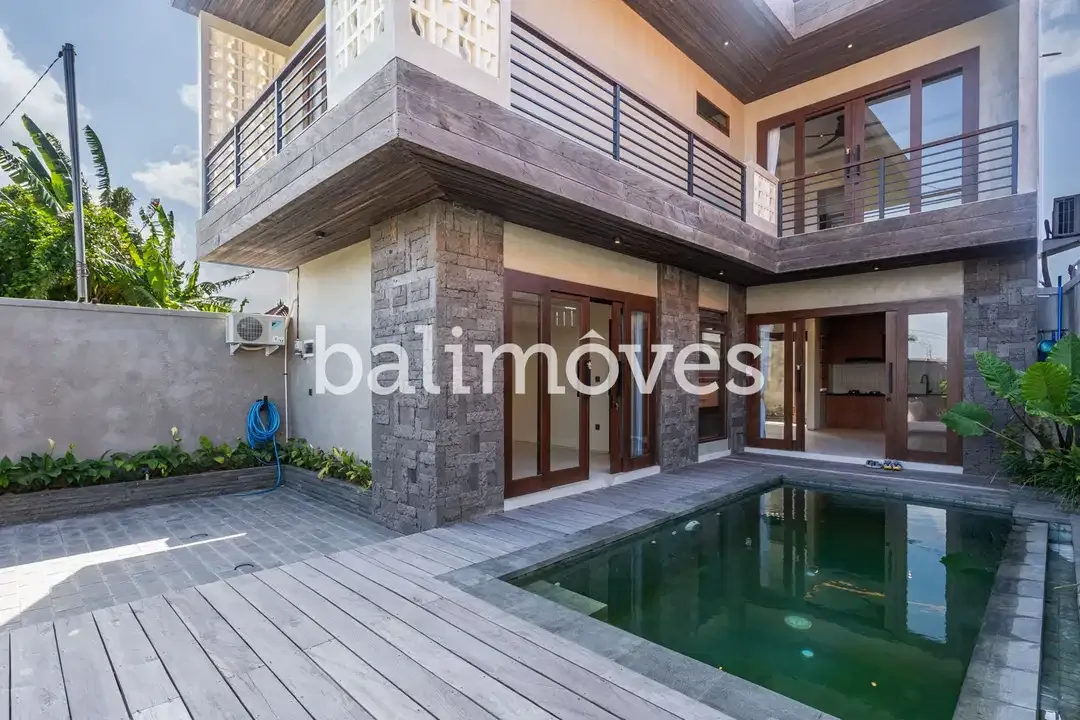 Villa Baru dengan 3 Kamar Tidur yang Indah di Sanur - Image 1 of 10