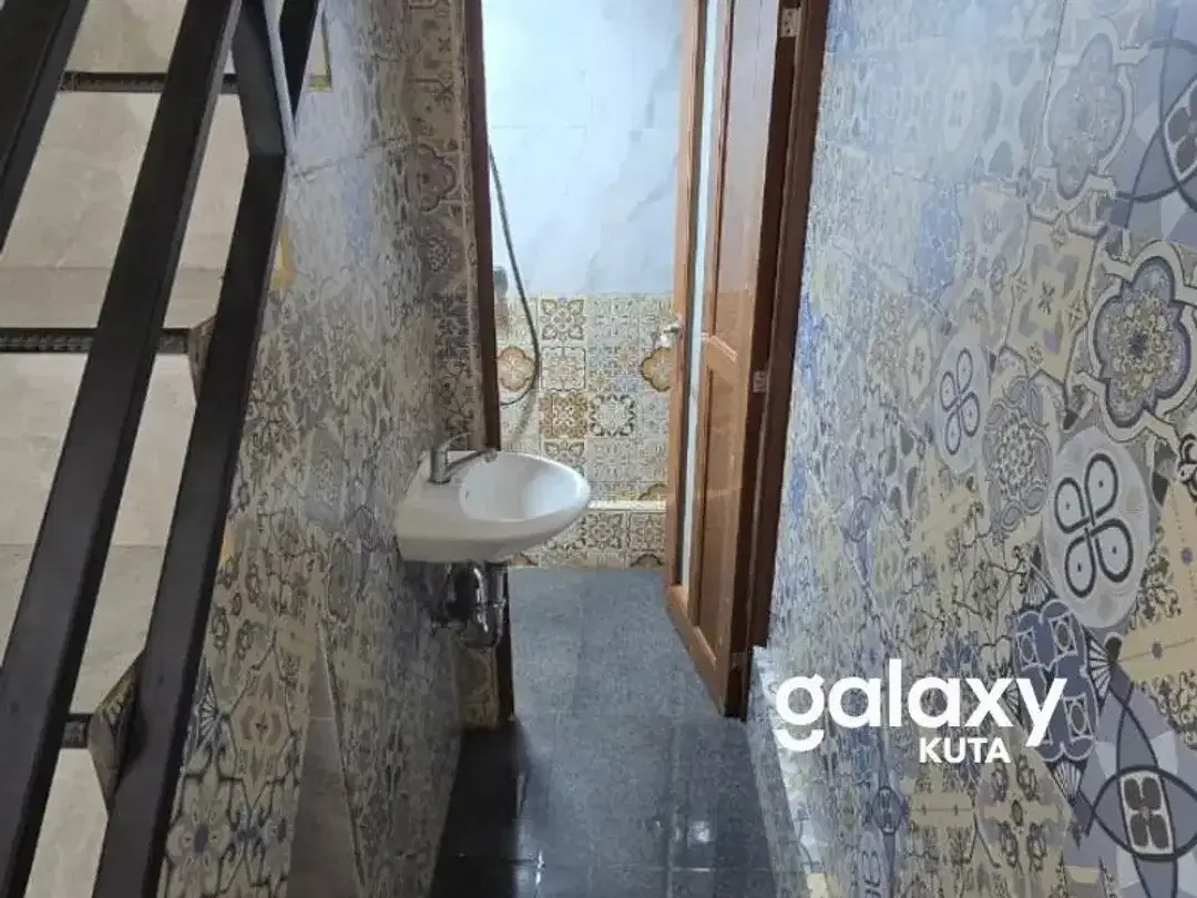 DISEWAKAN RUMAH BANGUNAN BARU DI MEKAR PEMOGAN DENPASAR - Image 10 of 10