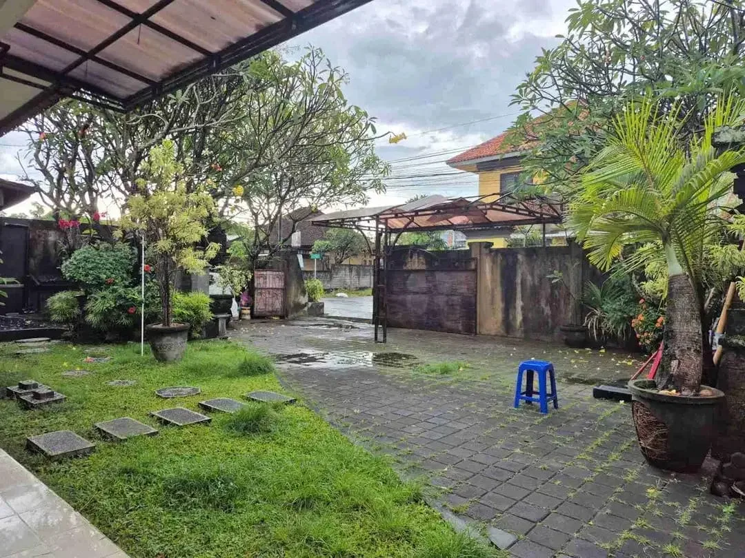 Rumah Halaman Luas Buluh Indah Gatot Subroto Barat Denpasar - Image 7 of 10