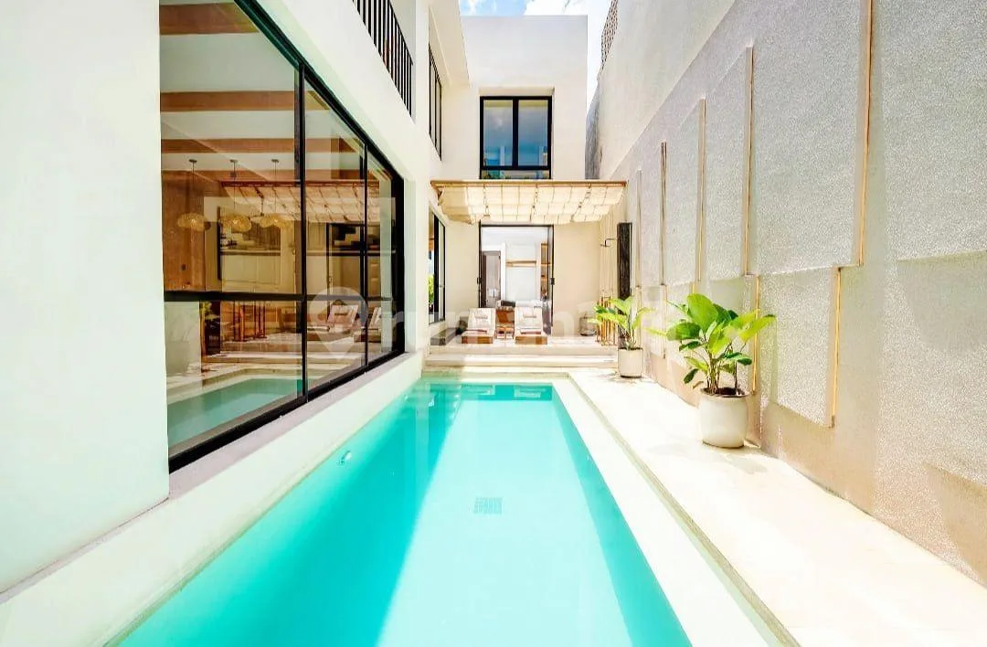 Turun Harga / Drop Price ... For Sale Modern Tropical Style Villa At Pererenan , Canggu .. Walking Distance To Supermarket ...6 Minutes To Woods Pererenan , St Ali Coffe , 8 Minutes To Rite Gym , 10 - Image 2 of 4