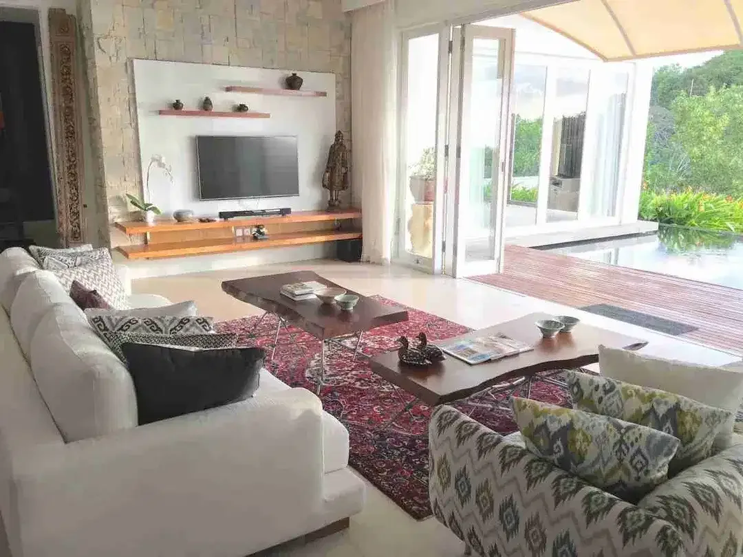 DIJUAL VILLA MEWAH ELEGAN DAN LUAS  DI LOKASI PREMIUM BALANGAN OCEAN VIEW - Image 3 of 10
