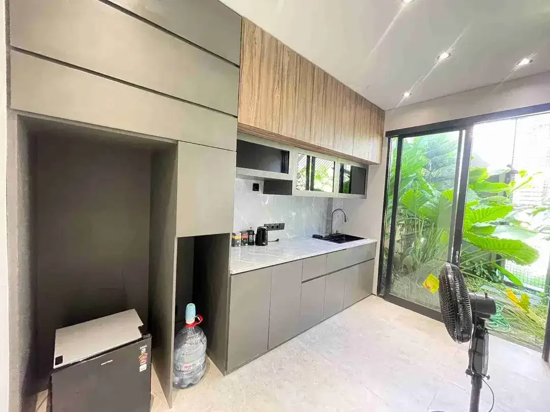 Di JUAL GEDUNG KOMERSIL DEKAT PANTAI NYANYI DAN WISATA LAINNYA - Image 4 of 10