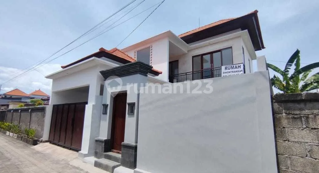 Villa Sewa 2 Lantai Bebas Banjir di Jln Tukad Balian - Image 1 of 4