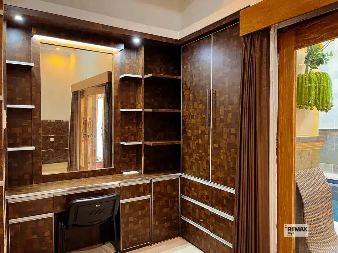Tropical 2-Bedroom Villa For Rent Near Sanur Beach - Image 9 of 10