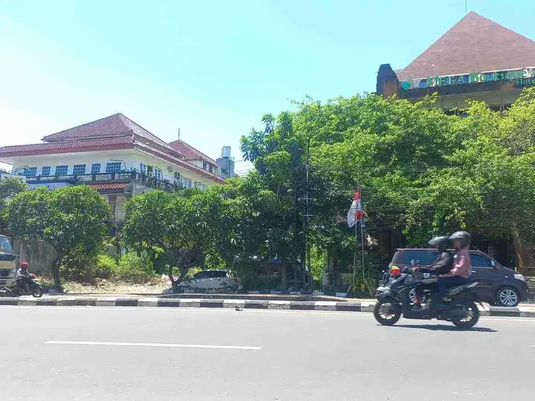 DIJUAL TANAH LUAS DI JALAN BYPAS NGURAH RAI SIMPANG DEWA RUCI KUTA BALI - Image 2 of 6