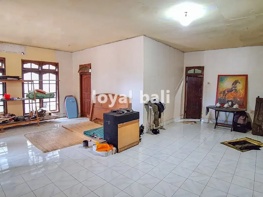Tanah, Land 250m2 Free Building, Just Walking to Jimbaran Beach, Bali - Image 2 of 8