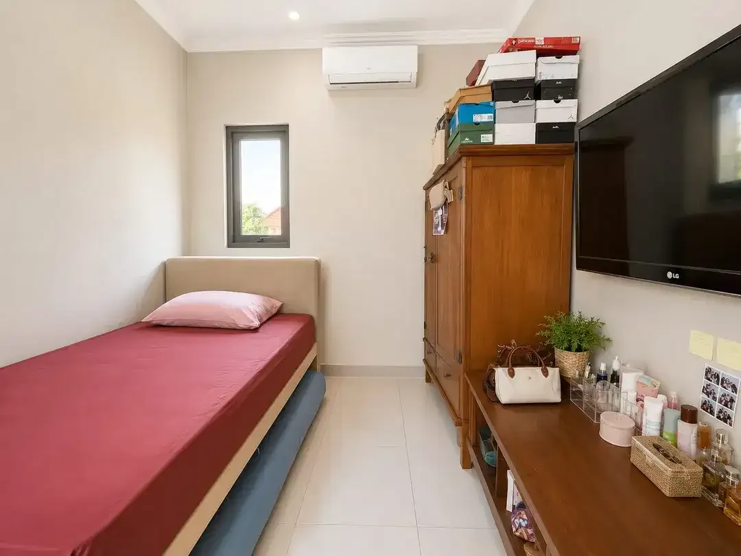 Dijual Segera! Rumah Strategis, One Gate, Security 24 Jam di Kerobokan Dekat Seminyak dan Umalas, Harga MURAH! - Image 8 of 10