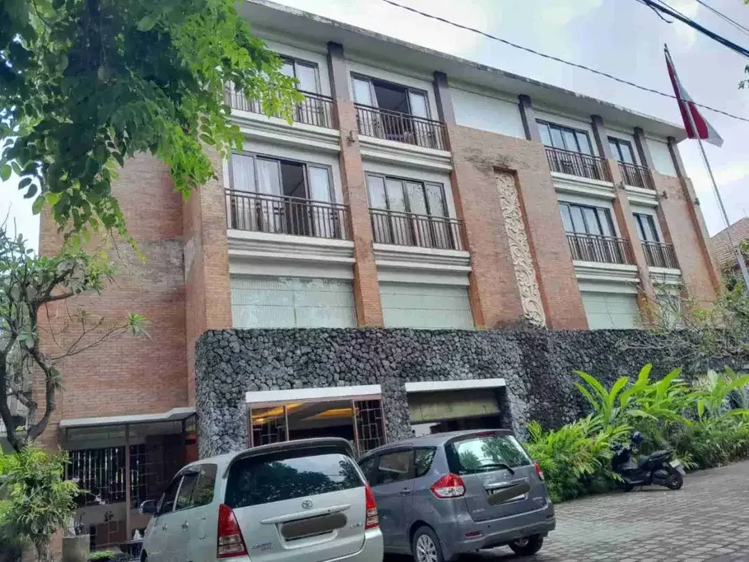 Dijual Via Lelang Hotel Jalan  Kaliasem,Desa Dangin Puri Kauh Denpasar Utara , Denpasar Bali - Image 1 of 10