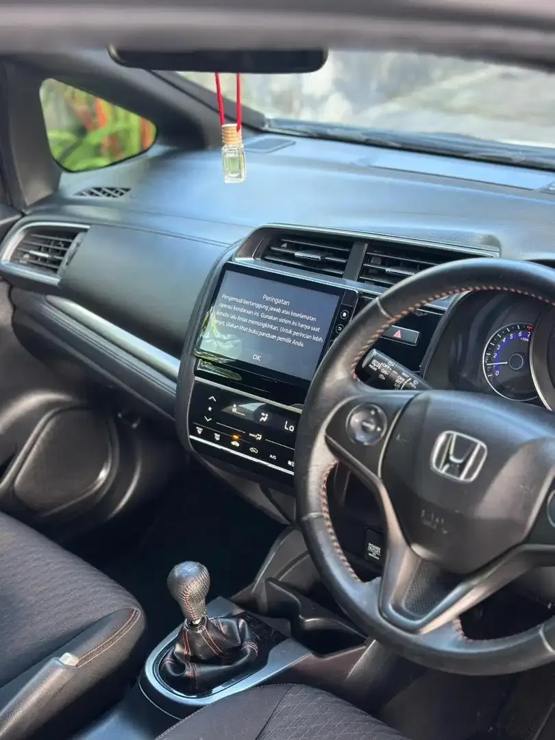 JAZZ RS 2018 MANUAL ASLI BALI LOW KM ISTIMEWA SIAP PAKAI - Image 6 of 10