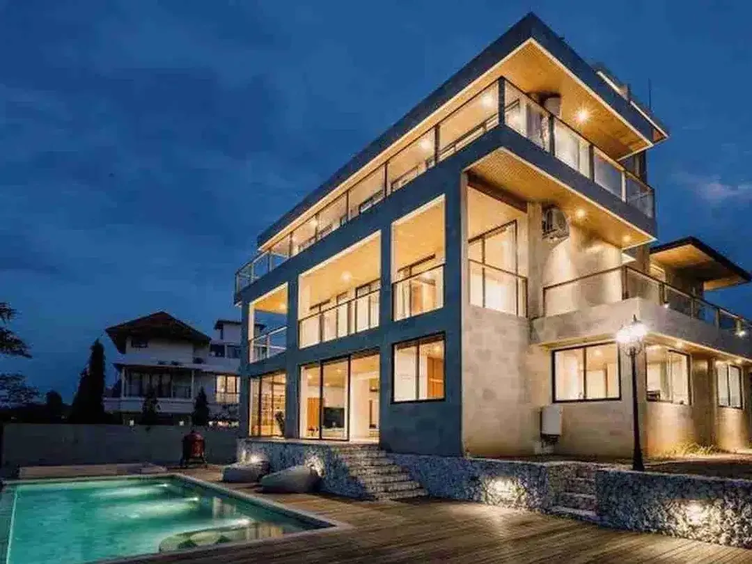 VILLA MODERN LUXURY 4 LANTAI VIEW SUNSET PECATU INDAH RESORT - Image 4 of 10