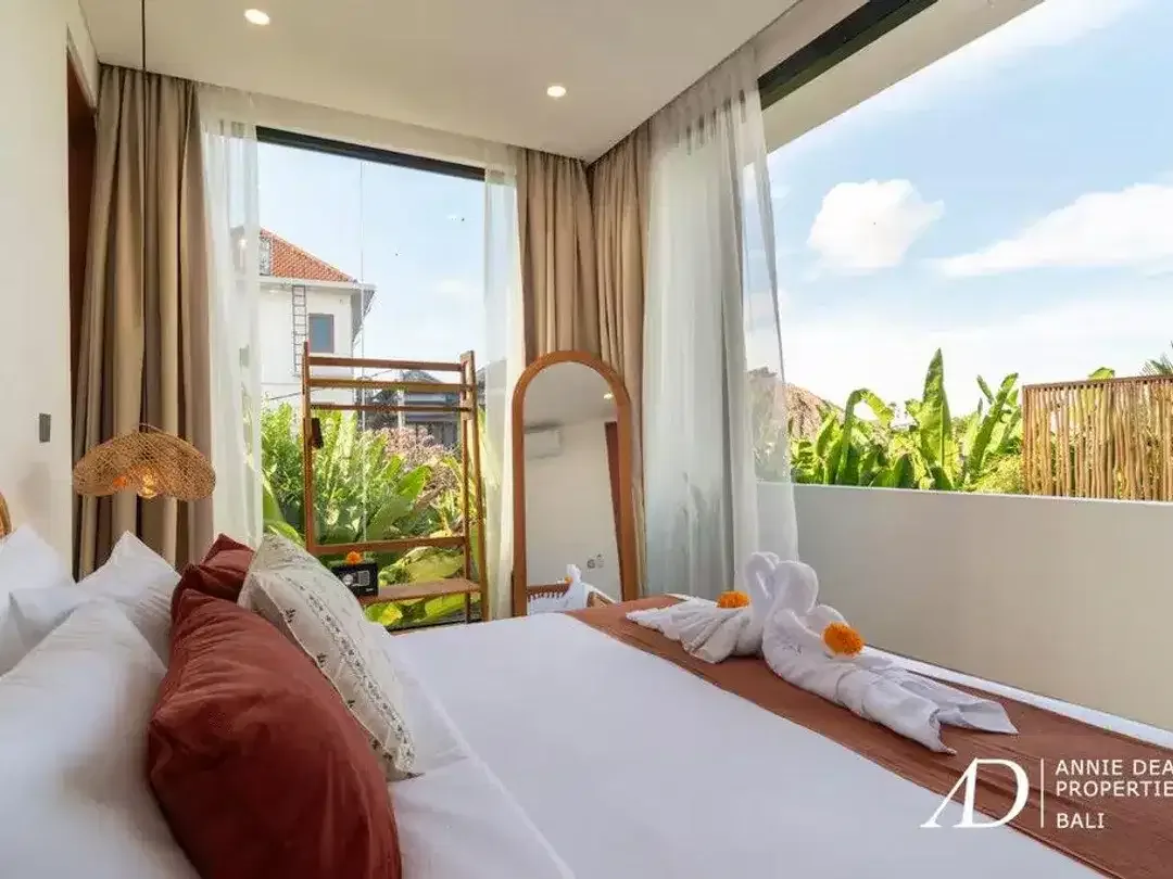 FREEHOLD/LEASEHOLD| MODERN 2-BEDROOM VILLA WITHIN A COMPLEX IN CANGGU - Image 3 of 9