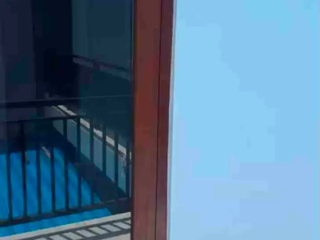 RUMAH KOST DALUNG KAJA PERBATADAN BUDUK UNTUK DIJUAL BANGUNAN BARU LANTAI II INVESTASI BISNIS BULANAN YG MENGUNTUNGKAN DENGAN KONDISI FULL PENYEWA - Image 4 of 8