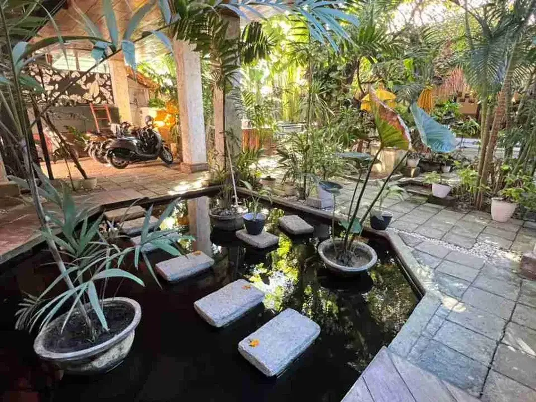 High-Occupancy 6-Bedroom Villa in Seminyak's Pink Zone - Image 2 of 10