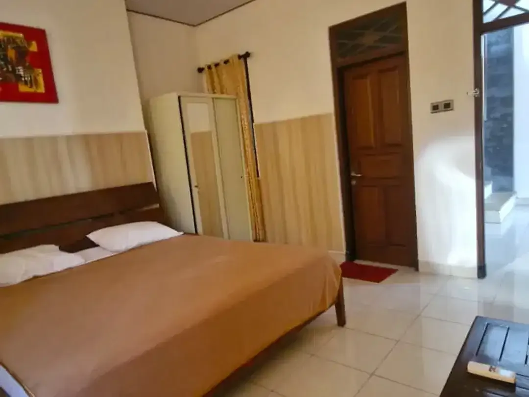 Freehold - Spacious 2-Storey House for Sale in Buleleng - Just 7-10 Minutes from Lovina Beach, North Bali - Image 9 of 10