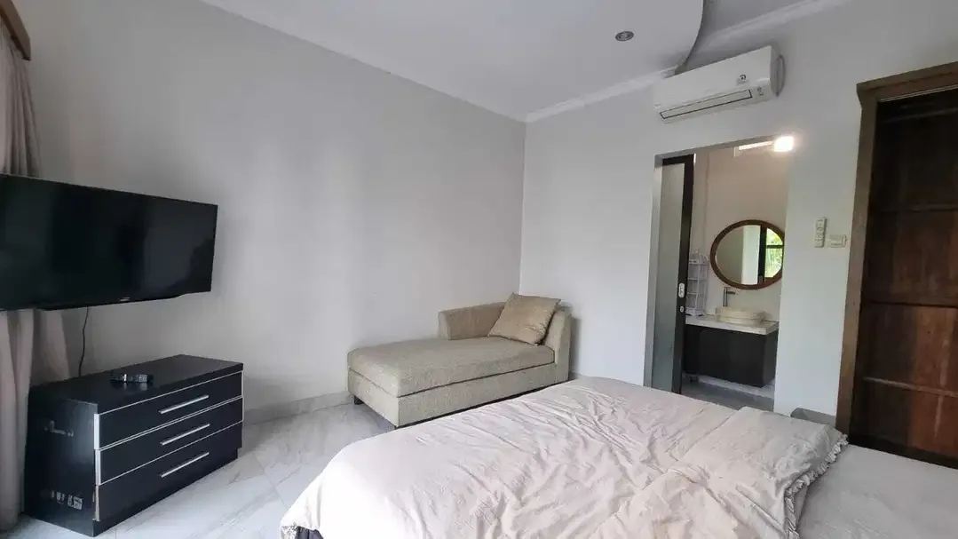 Dijual villa lantai 2 jimbaran bali - Image 9 of 9