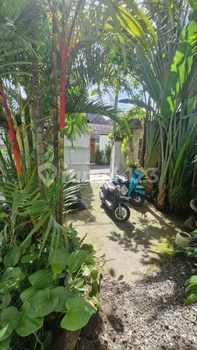 Villa Full Furnished dengan Kolam Renang Dekat Pantai di Padonan - Image 1 of 4