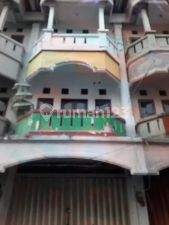 Dijual Ruko 3 Lantai, Lokasi Premium, Harga Miring - Image 4 of 4