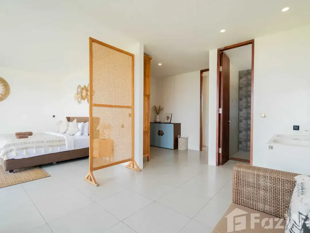 4 Bedroom Villa for sale in Batu Bolong, Bali - Image 9 of 10