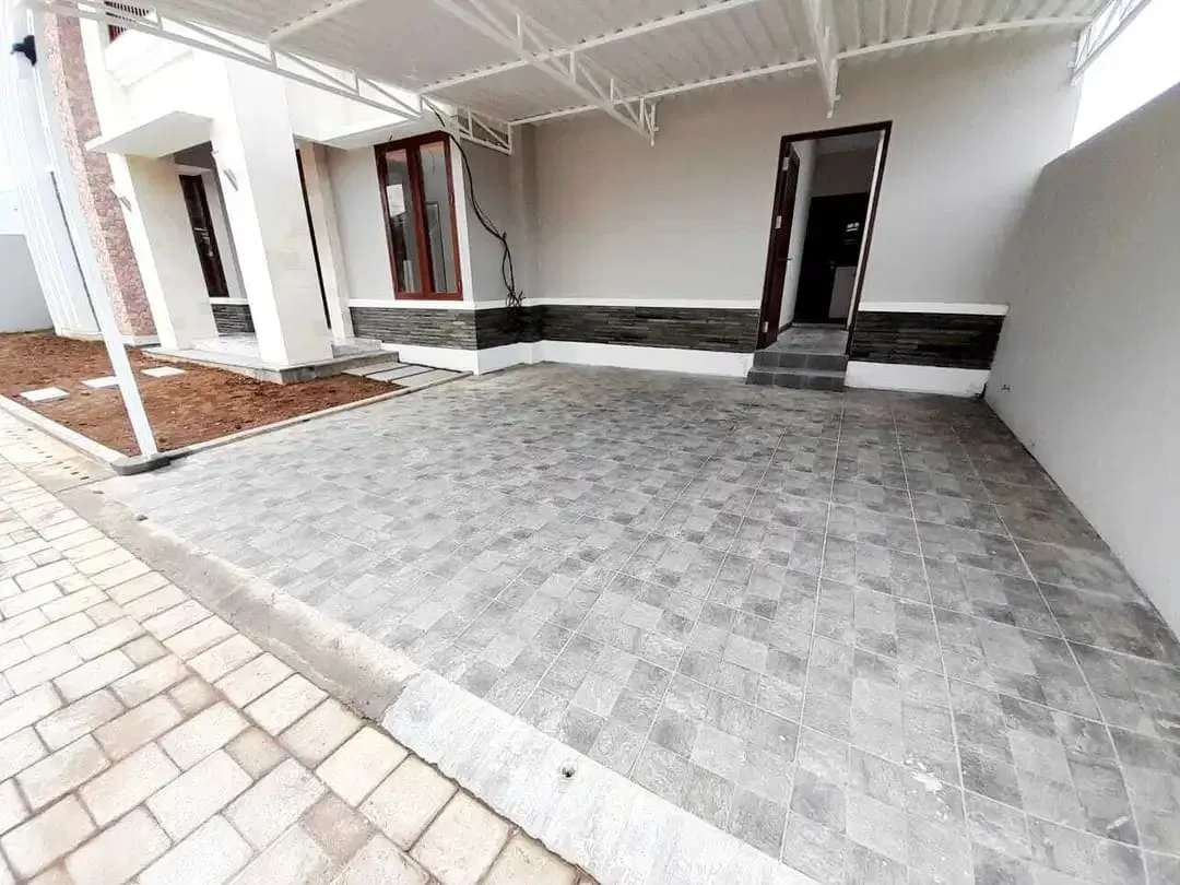 JUAL RUMAH MEWAH SANUR BARU DALAM KOMPLEKS ELIT - Image 2 of 10