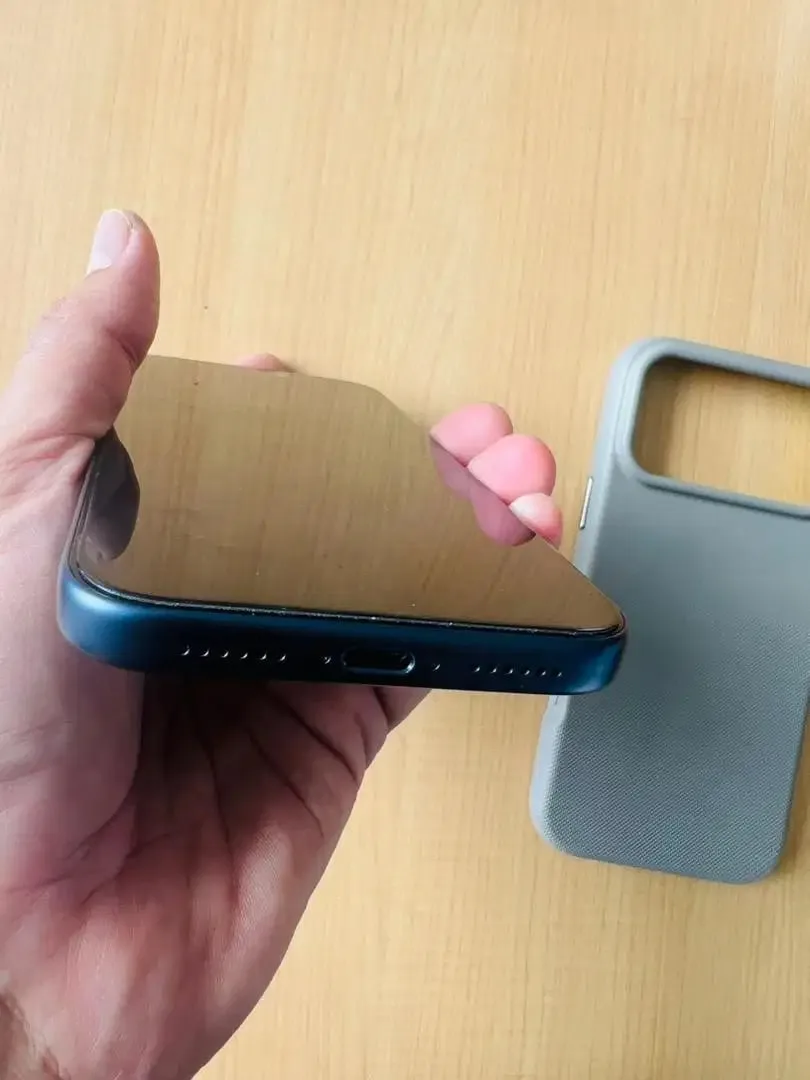IPhone 17 Pro Max 256 GB Resmi (blm diaktifkan) - Image 4 of 8