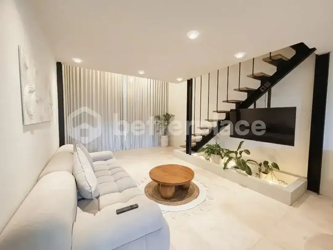 Spacious 2 Bedroom Apartment in Prime Sanur Location - Image 4 of 10