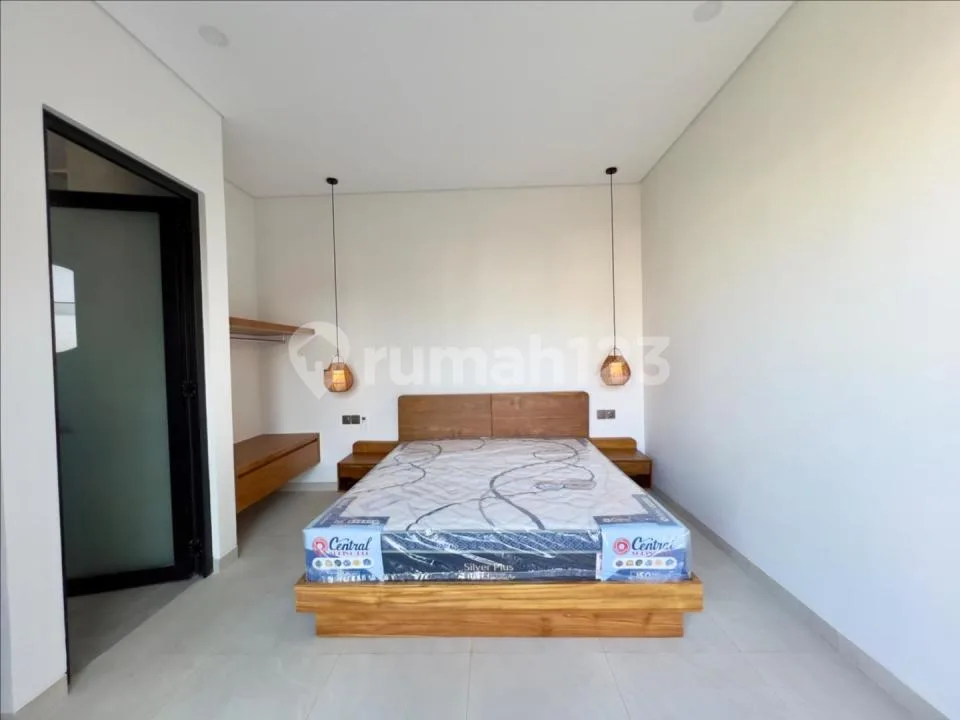 Stylish 3-Bedroom Tropical Villa Closed To Asian International School At Jimbaran. - Image 2 of 4