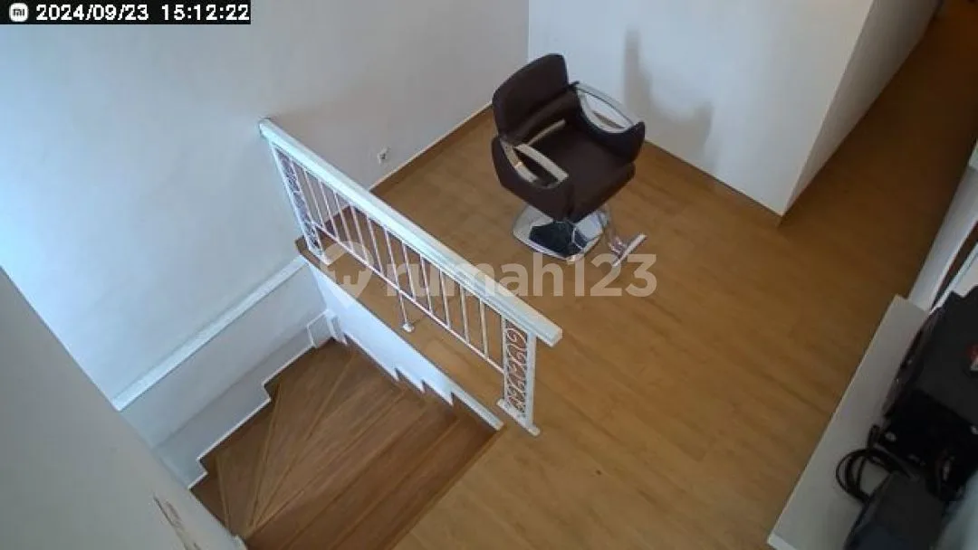 Ruko Lantai 2 Sudah Renovasi Di Jl.puri Gading , Puri Gading 75 MÂ² Shm - Sertifikat Hak Milik Semi Furnished Ruko - Image 4 of 4