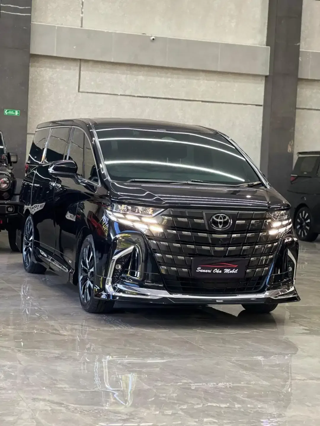 Alphard G Hybrid TSS Modelista 2024 - Image 2 of 10