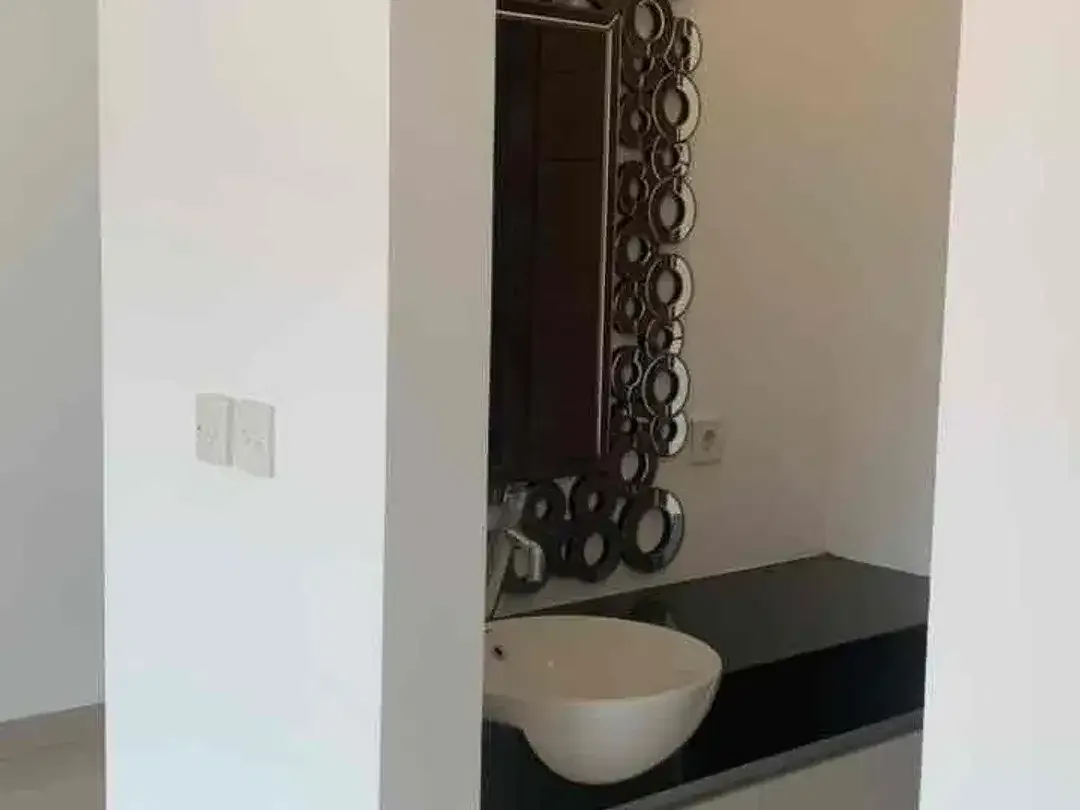 Dijual villa lantai 3 sangat strategis 
Lokasi taman griya jimbaran - Image 3 of 10