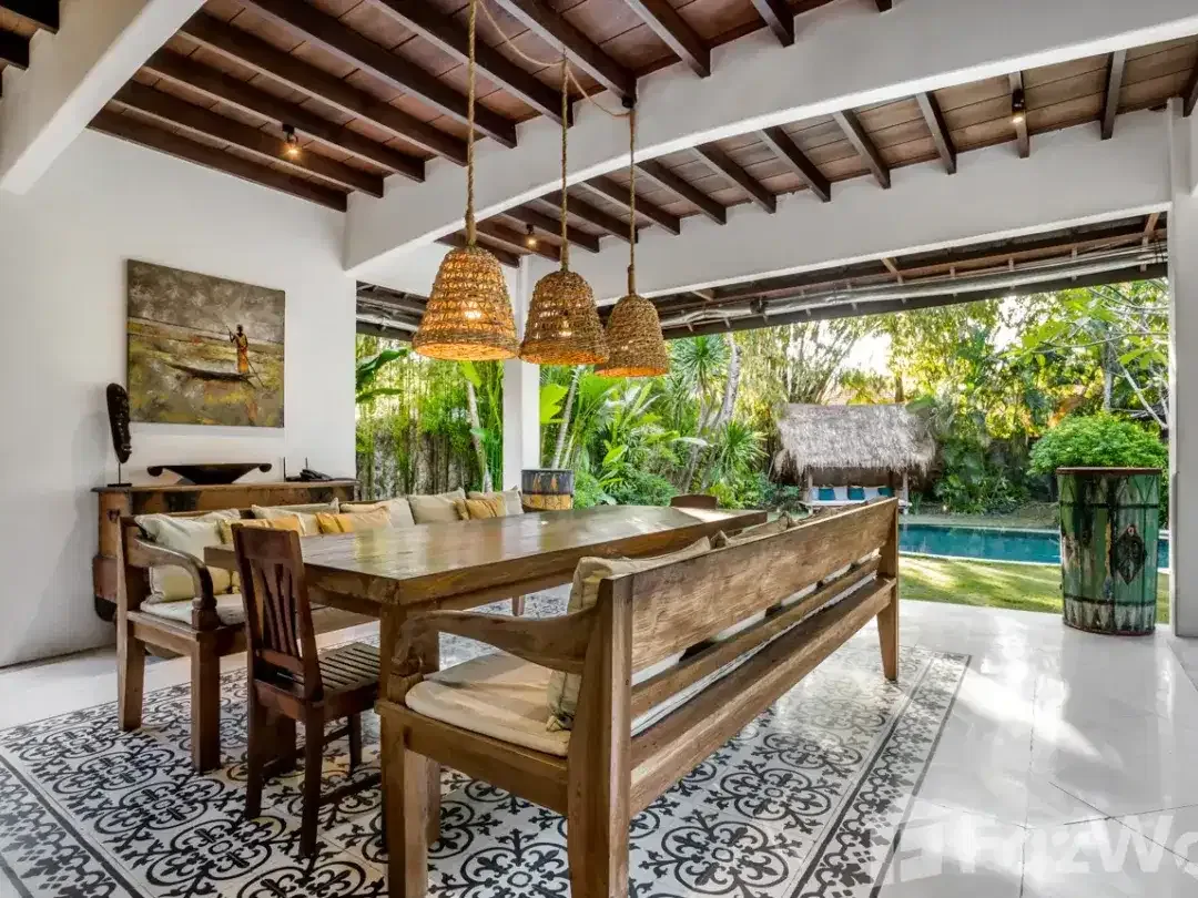 4 Bedroom Villa for sale in Kerobokan, Bali - Image 6 of 10